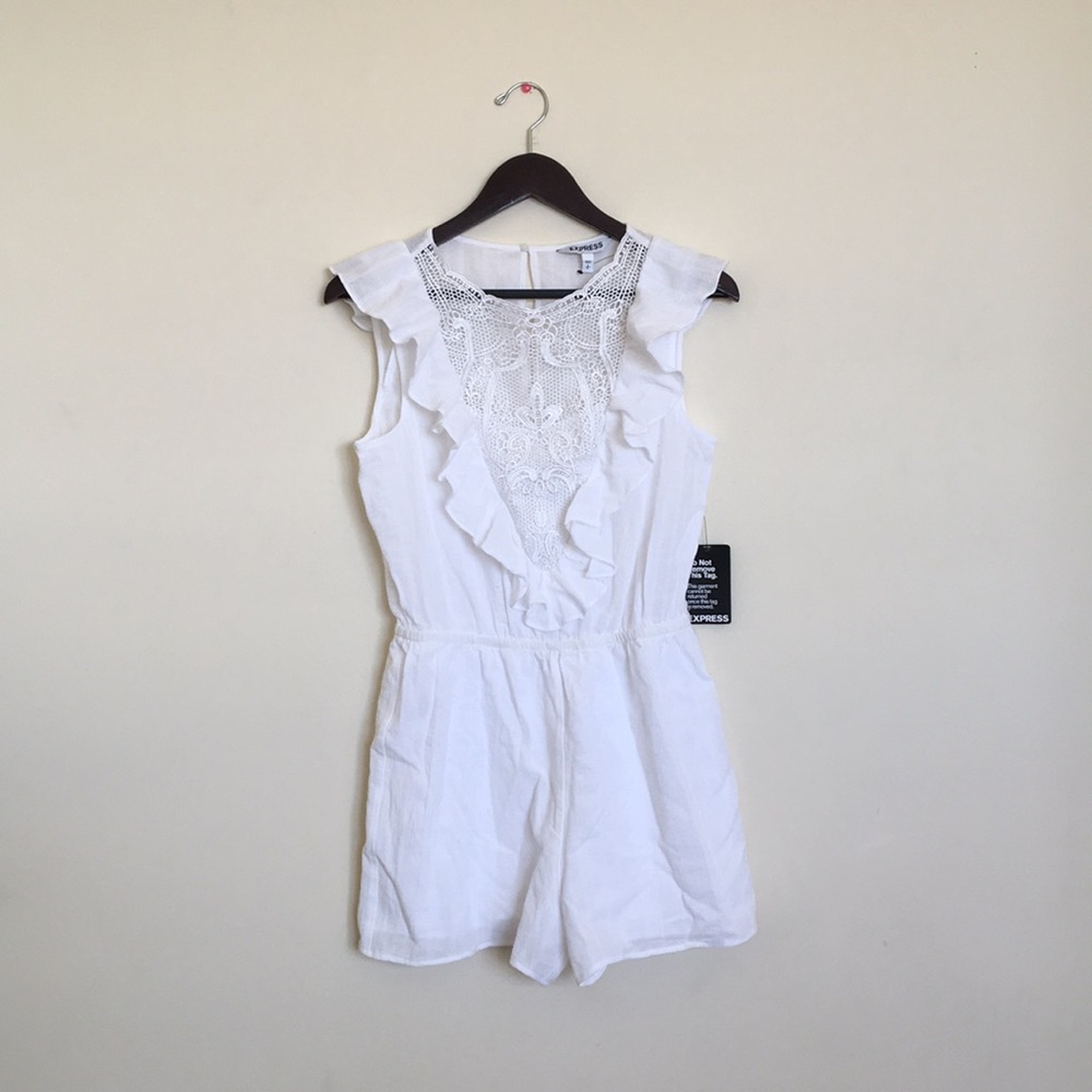 EXPRESS white/lace romper